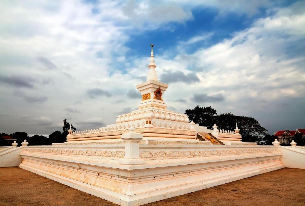 คอนติเนนตัล พลาซา เวียงจันทน์ Hotel Ban Nongdouang ภายนอก รูปภาพ