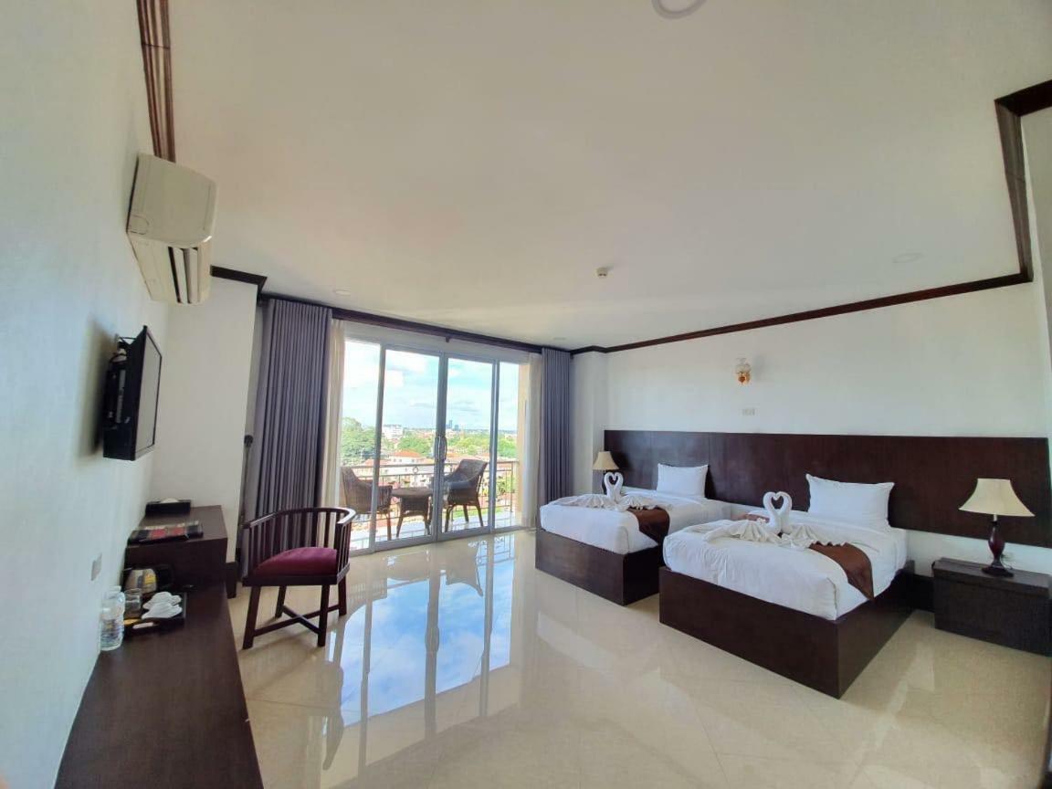 คอนติเนนตัล พลาซา เวียงจันทน์ Hotel Ban Nongdouang ภายนอก รูปภาพ